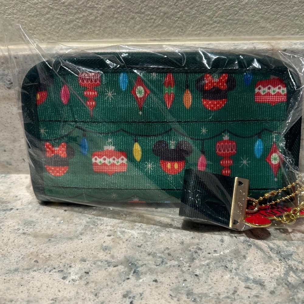 Harvey’s Disney Christmas wallet